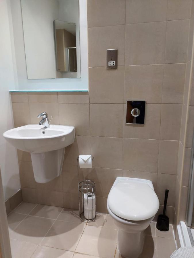 שפילד City 2 Bed, 2 Bath, Free Parking & Wifi מראה חיצוני תמונה